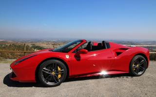 test drive Ferrari 488 Spider