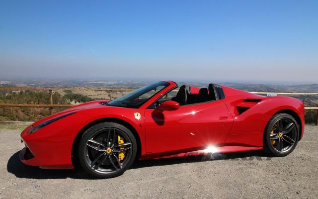 Ferrari 488 Spider