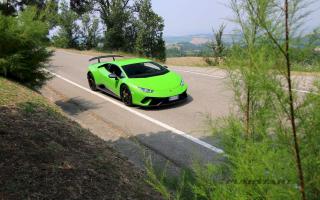 test drive Lamborghini Huracan Performante