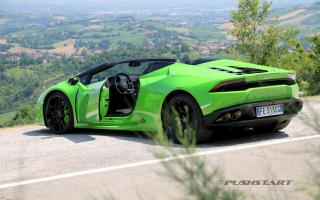 test drive Lamborghini Huracan Spyder