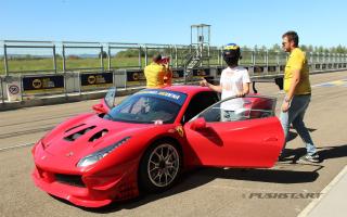 test drive Maranello tour 3 voltes només al circuit de curses