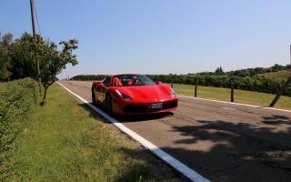 test drive Maranello tour Long 30 minuti